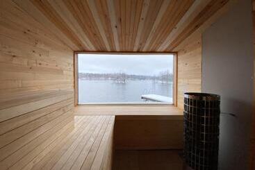 בית מלון כפרי Upperud 9:9