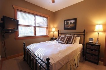 استراحتگاه Carmel Beach Private Lodges