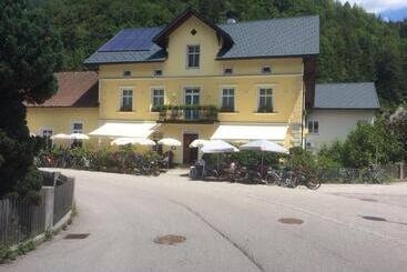 호텔 Rettensteinerhof Wirtshaus