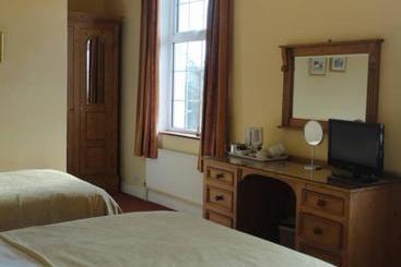 هتل Alpine Guesthouse