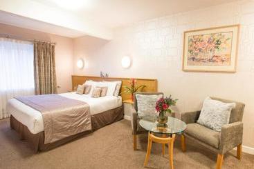هتل Great National Commons Inn