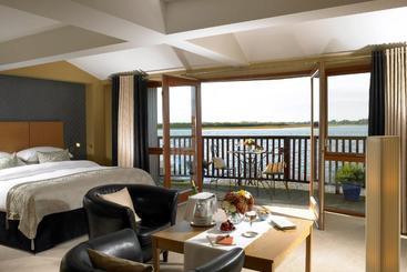 هتل Wineport Lodge