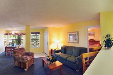 Oak Plantation Resort