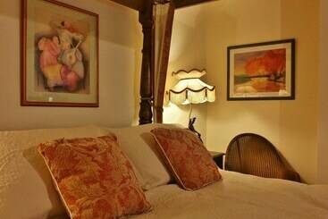 ベッドアンドブレックファースト The Firecat Country House Guesthouse