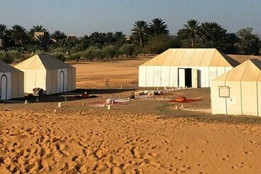 هتل Sahara Camp & Camel Trek