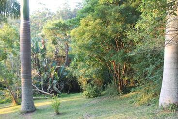 住宿加早餐  Royston Hall Historical Guesthouse