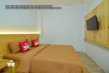 هتل Zen Rooms Near Darmawangsa Syariah