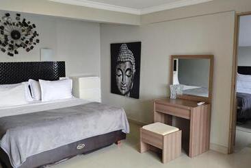 בית מלון כפרי Silver Fern Beach Retreat