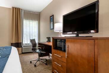 هتل Comfort Inn Birmingham  Irondale
