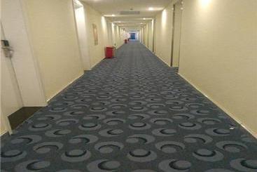 هتل 7 Days Inn Zhangjiakou South Station Jian Gong College Branch