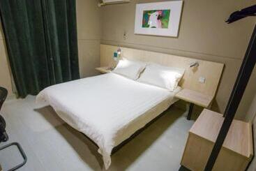 בית מלון כפרי Jinjiang Inn   Yancheng East Huanghai Road Zhaoshang