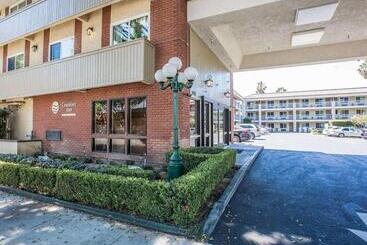 فندق Hyland Inn Near Pasadena Civic Center