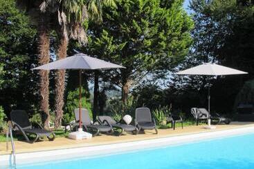 فندق Logis Deshors Foujanet