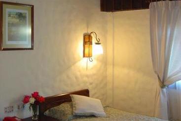 هتل Hosteria La Posta Del Cazador