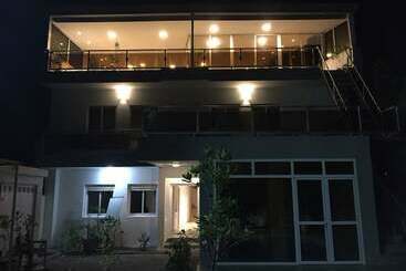 فندق Malak Tingis