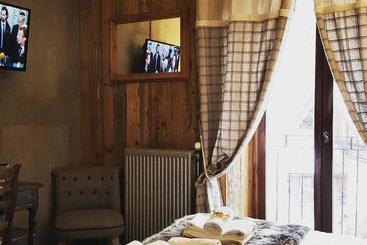 هتل Auberge Des Gorges De La Diosaz