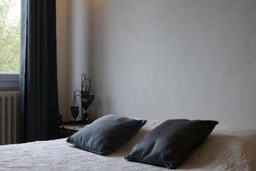 هتل Hôtel La Renaissance