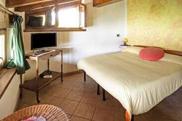 コテージ Flat With Private Garden And Air Conditioning