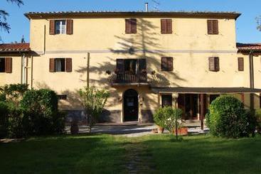 هتل روستایی Fattoria Di Fiocina