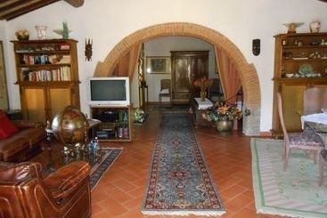 هتل روستایی Pian Del Gallo