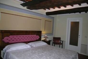 بنسيون Foresteria Umbria