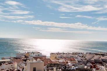 Apartamentos Palm Beach Carihuela