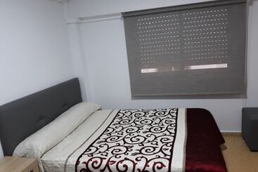 مسافرخانه Pension Colón