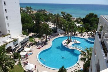 هتل Sol Azur Beach
