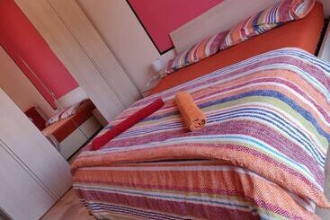 膳宿费 Helloguesthouse