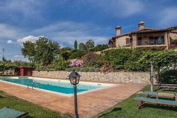Сельский отель Agriturismo Belvedere Delle Crete