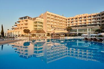 فندق Grecian Park