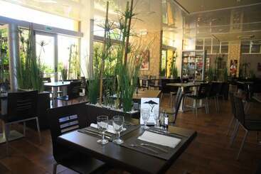 هتل Isola Hôtel
