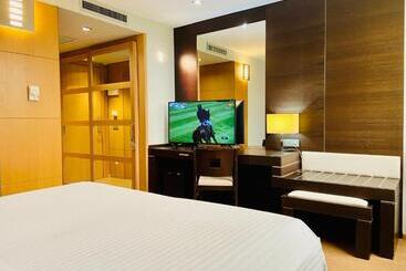 Oca Palacio De La Llorea Hotel & Spa