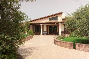 Agriturismo Is Scalas