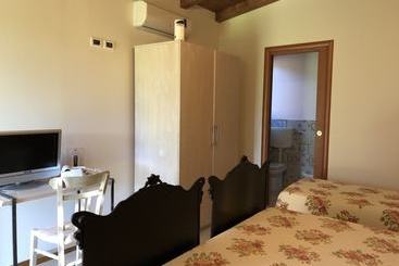 هتل روستایی Azienda Agrituristica Masseria I Risi