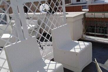 Domus Al Corso B&b