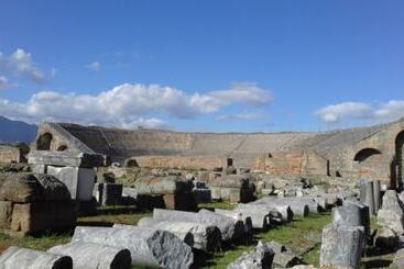 تختخواب و صبحانه Camere Riviera Di Ulisse