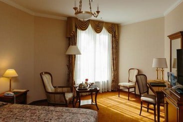 Grand Hotel Emerald