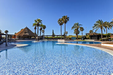 هتل آپارتمان Occidental Isla Cristina