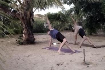 تختخواب و صبحانه Araliya Villa