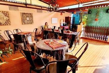 پانسیون Durag Niwas Guest House