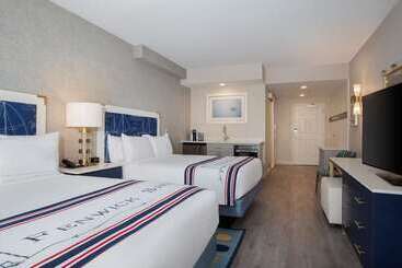 فندق Fenwick Shores, Tapestry Collection By Hilton