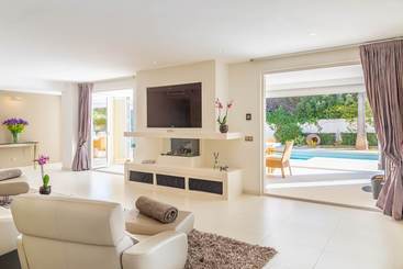Cala Dor Luxurious Sea Vews Villa With Pool