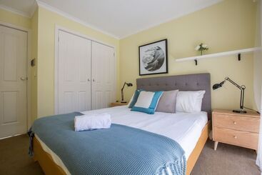 بيت ريفى Spacious Comfortable Home In Wheelers Hill+pool