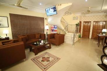 هتل World Inn By Wi