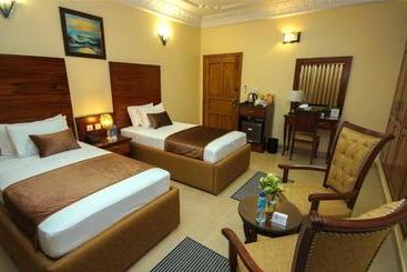هتل World Inn By Wi