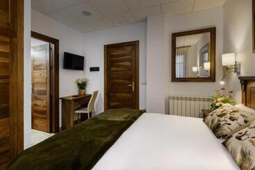 پانسیون Hostal Bosque De Gamueta