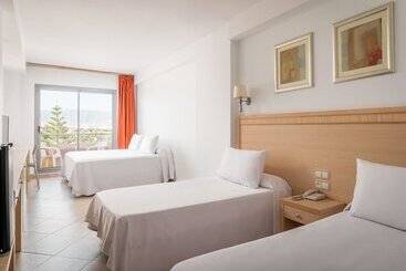 هتل آپارتمان ALEGRIA Fenix Family