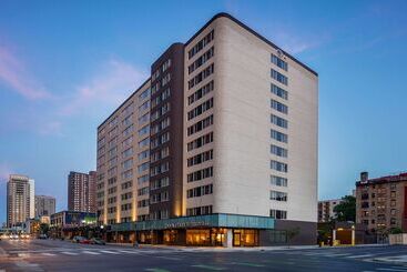 هتل Doubletree Suites By Hilton Minneapolis Downtown