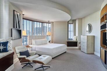 هتل Republic San Diego, Autograph Collection